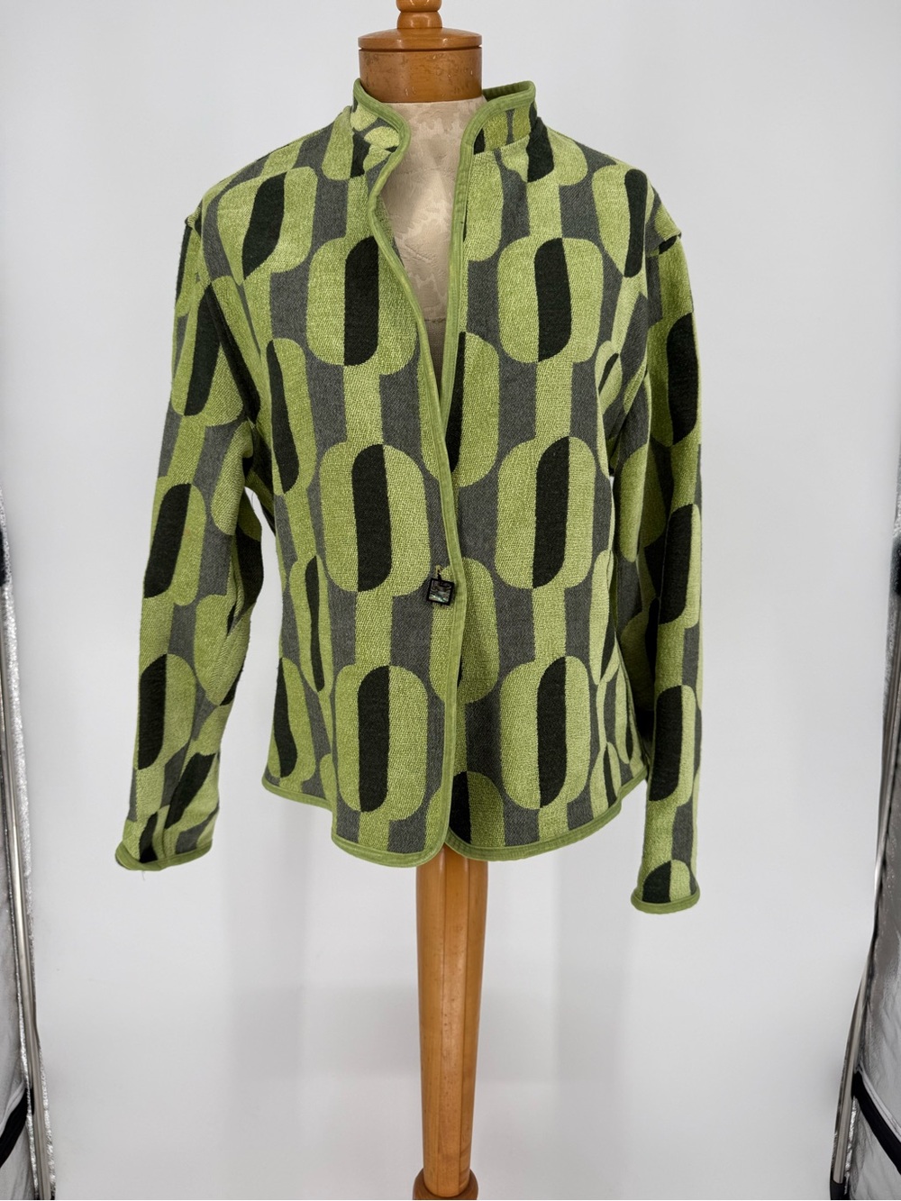 Women’s Khangura Retro Print Cropped Jacket sz L